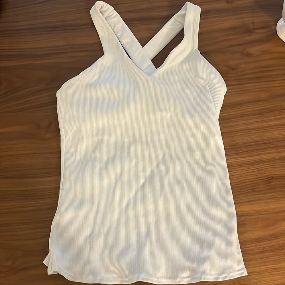 ALO workout top (medium)